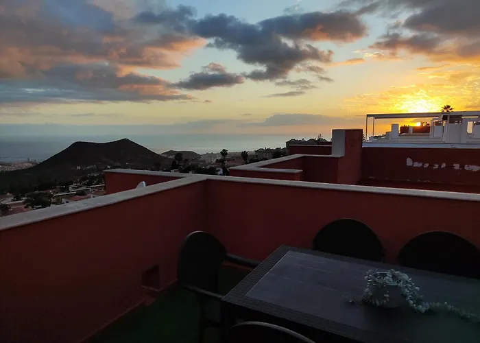 Cozy Two-bedrooms With Big Terrace And Ocean View - By Tenerifehints Apartamento Chayofa
